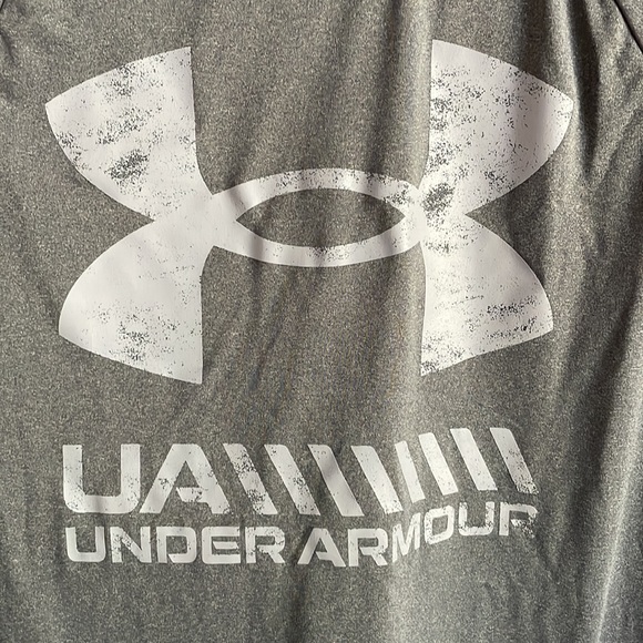 Under Armour Gray Short Sleeve Tee - Picture 2 of 5